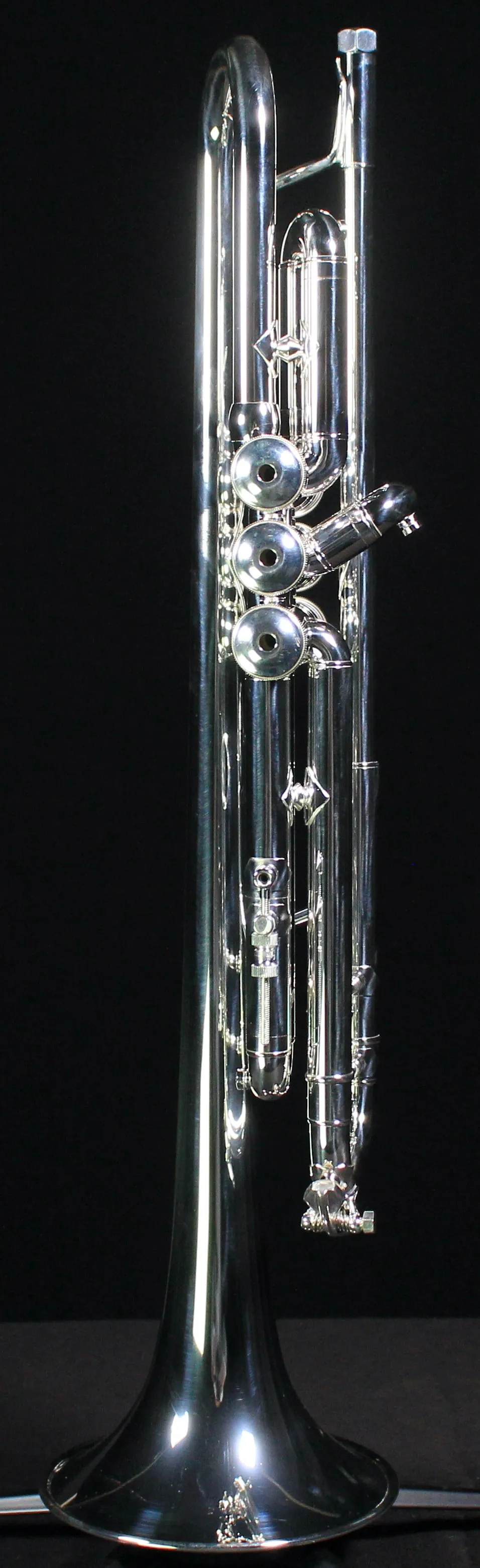 Bach Stradivarius LT180S37 Lightweight Professional Bb Trumpet (Silver Plated)