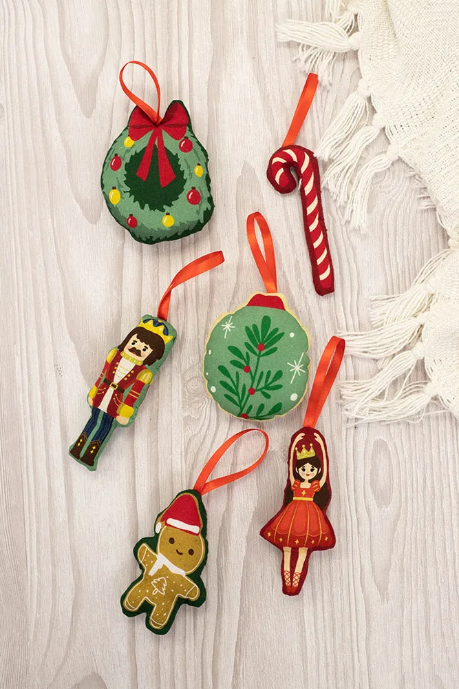 Christmas Home Decoration Crafting Kit - Threaders