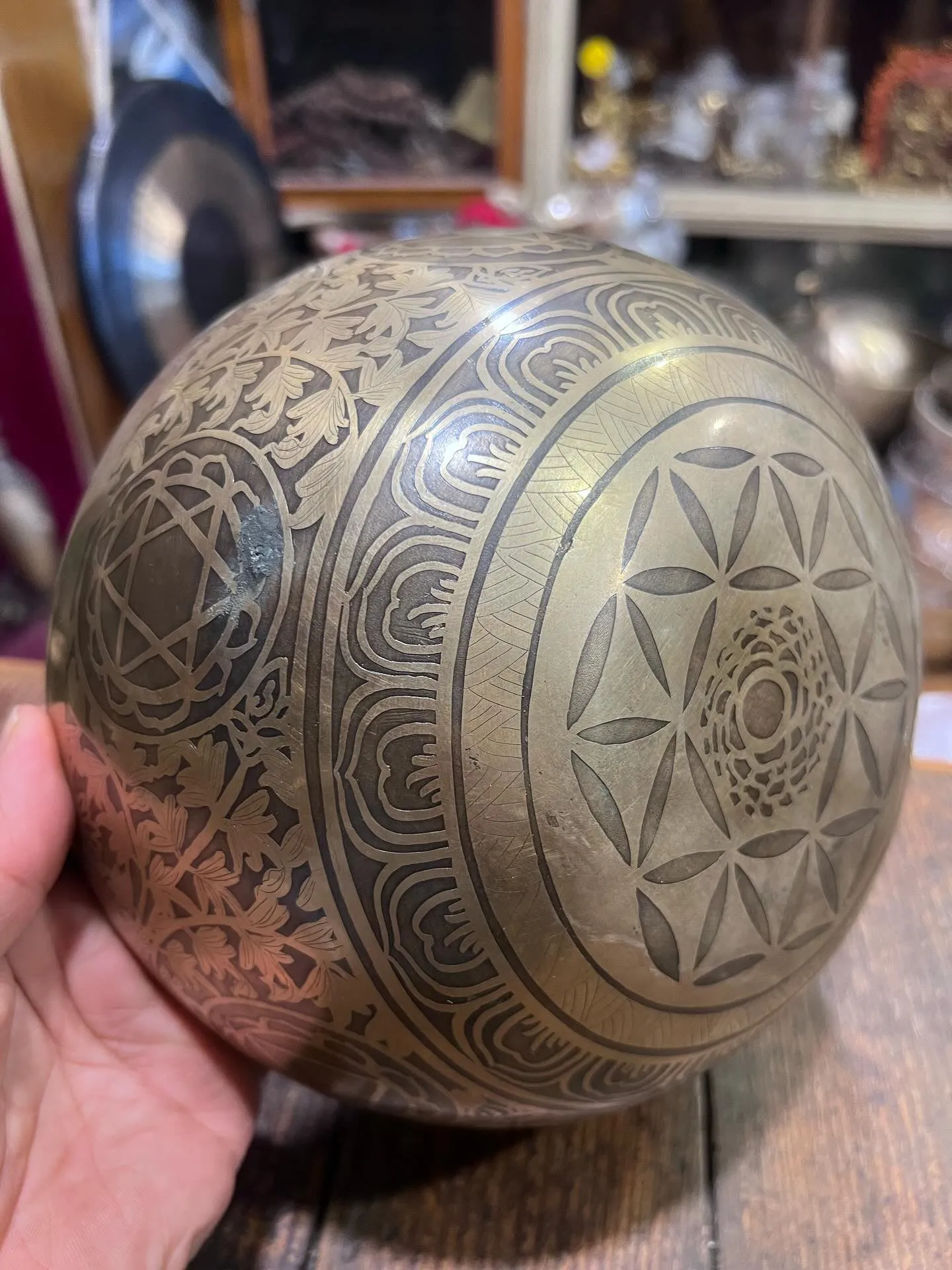 Handmade Healing Fine Special Etching Carving Singing Bowls Various Sizes