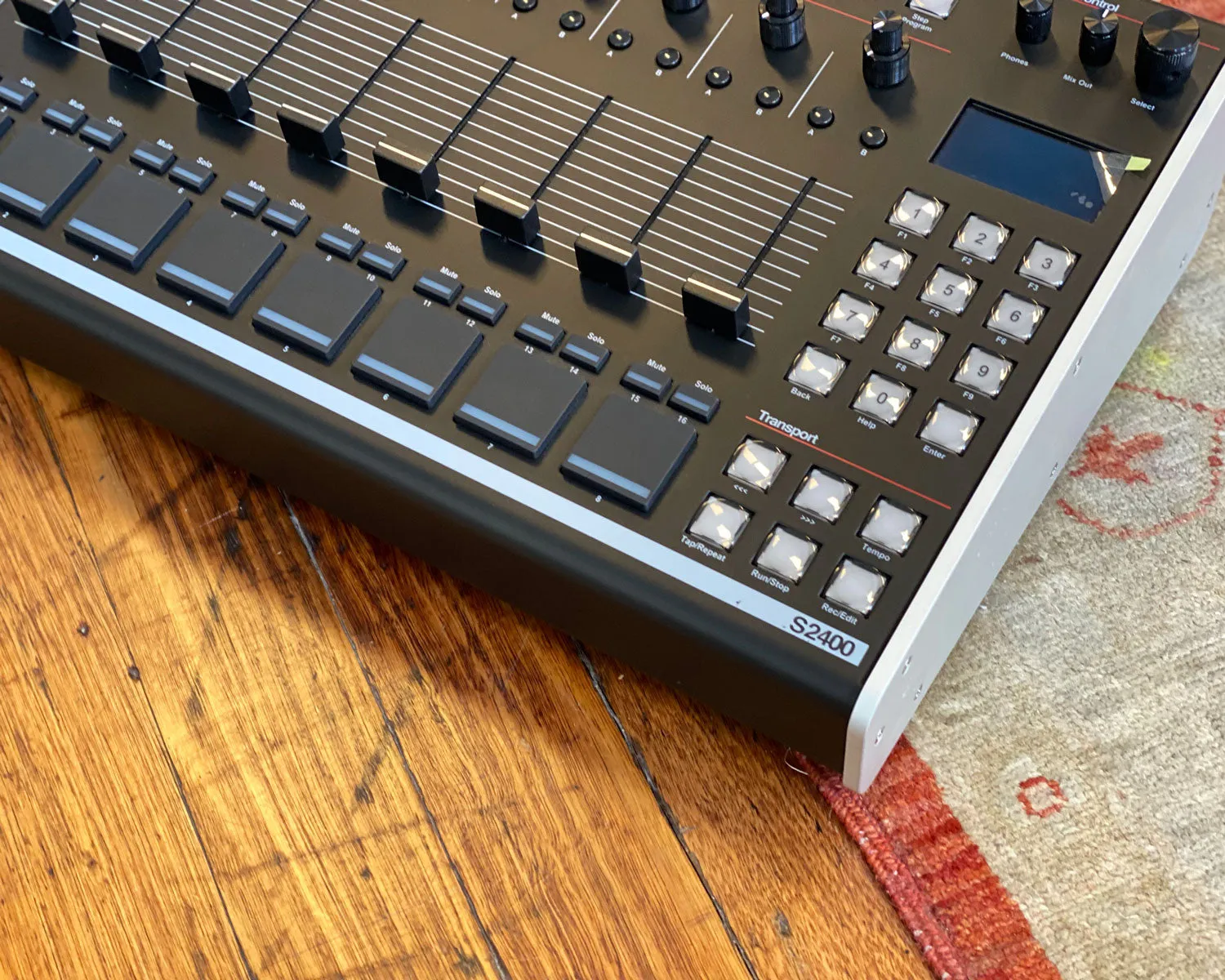 ISLA Instruments S2400